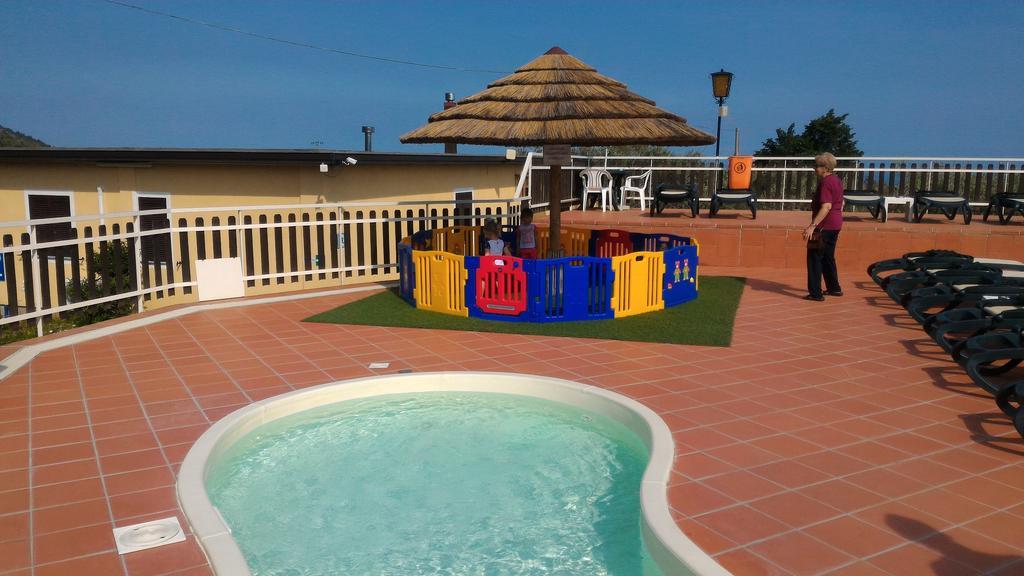 Camping Ali Baba Ceriale Bagian luar foto