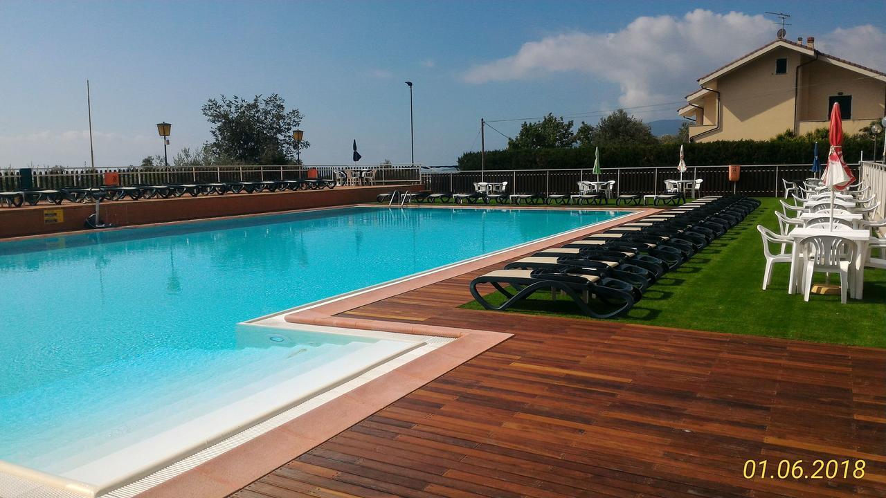 Camping Ali Baba Ceriale Bagian luar foto